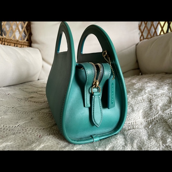 Host Pick 9/8!!!🎉🎊 Coach Originals Dome Crossbody Taco Bag with Top Handle - Picture 7 of 14